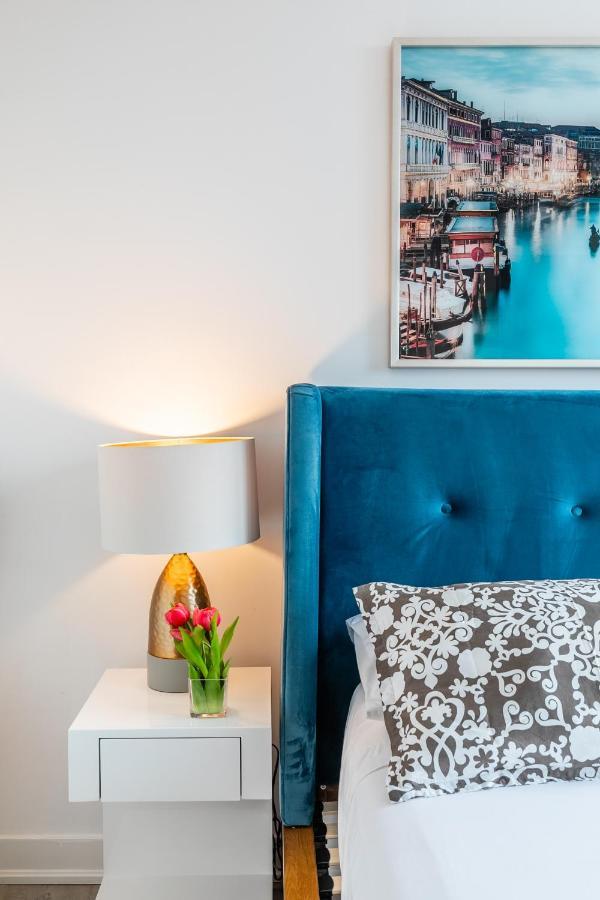 Luxury 2 Bedroom In The Heart Of Entertainment District W/ Cn Tower View トロント エクステリア 写真