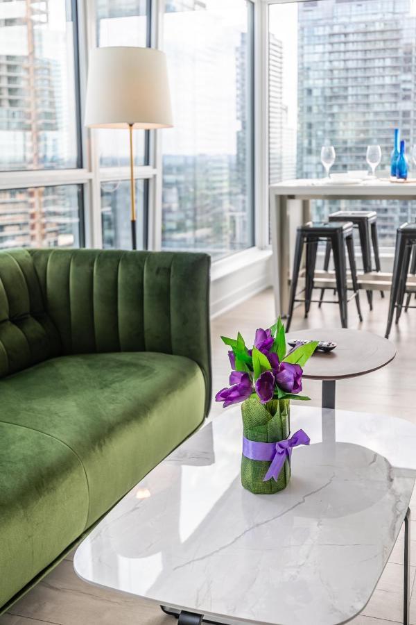 Luxury 2 Bedroom In The Heart Of Entertainment District W/ Cn Tower View トロント エクステリア 写真