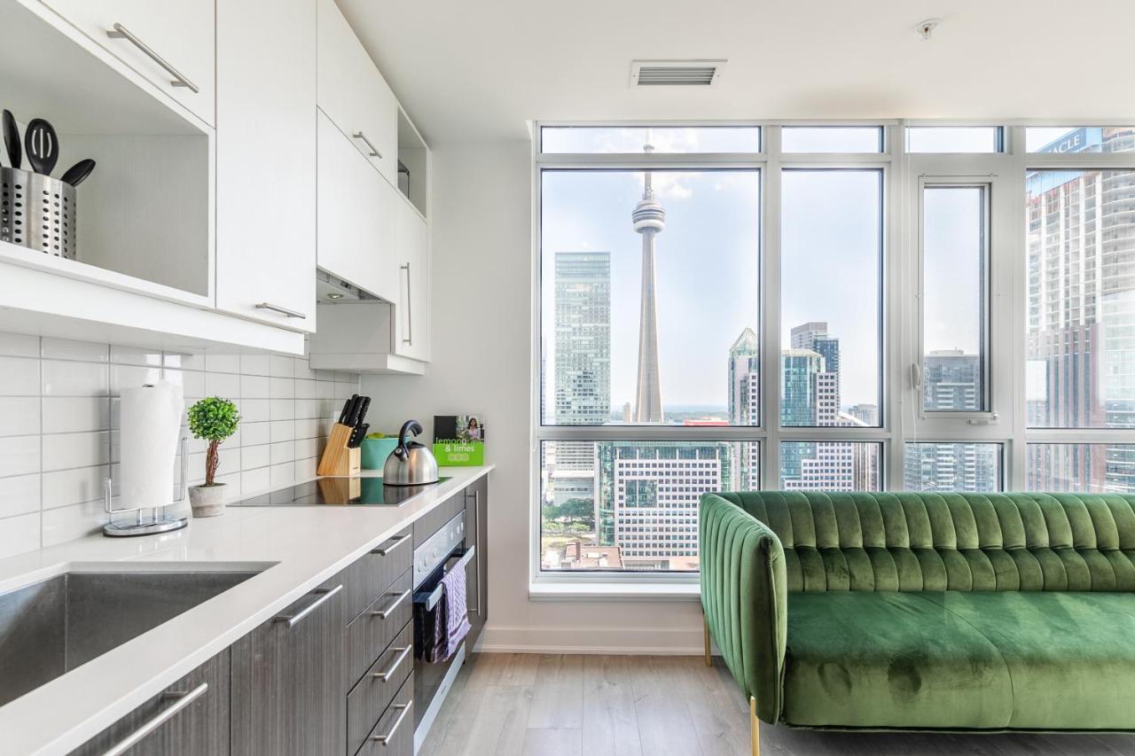 Luxury 2 Bedroom In The Heart Of Entertainment District W/ Cn Tower View トロント エクステリア 写真