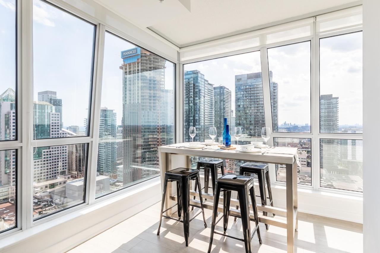 Luxury 2 Bedroom In The Heart Of Entertainment District W/ Cn Tower View トロント エクステリア 写真